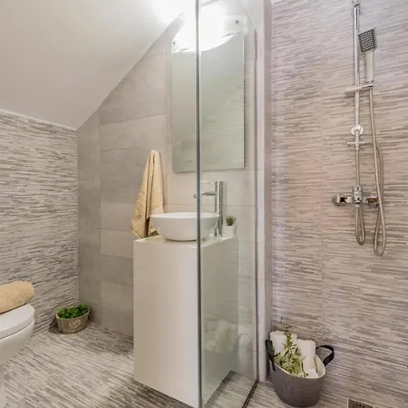 Ionio Elia By Vasilikí